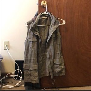 gibson army green vest. xtra small